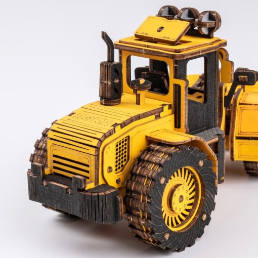 Miniature DIY Bulldozer Kit - Image 3