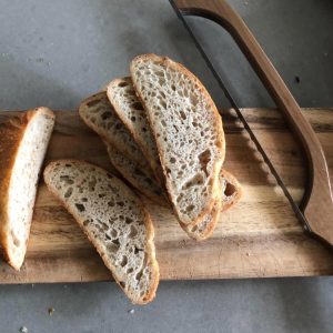 Alder Bread Bow Knife (Right Handed)